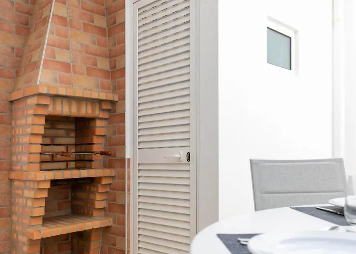 Casa Da Alegria * Lagos